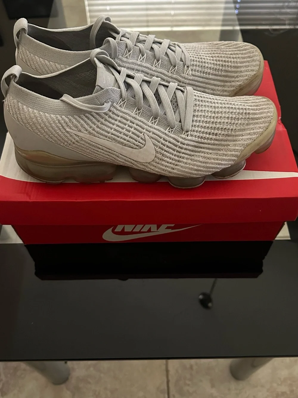 Nike Men’s VaporMax Flyknit Sneakers - Light Gray